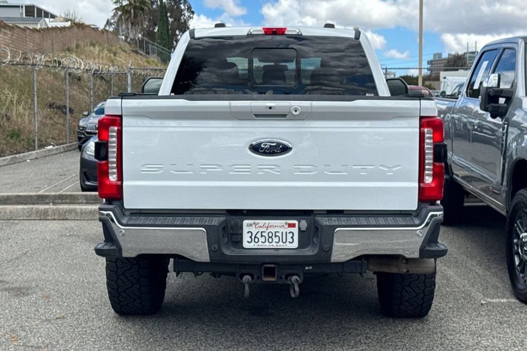 Used 2023 Ford F350 Lariat w/ Lariat Ultimate Package AWD/4WD image 6