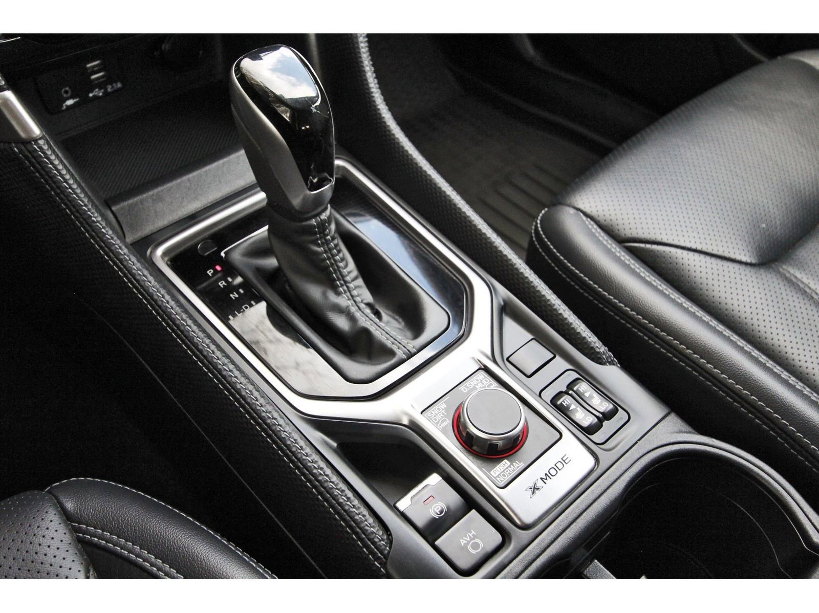 Used 2020 Subaru Forester Limited w/ Popular Package #3 image 30