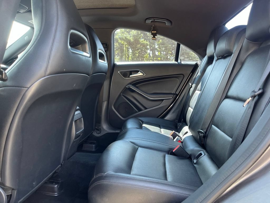 Used 2014 Mercedes-Benz CLA 250 image 22
