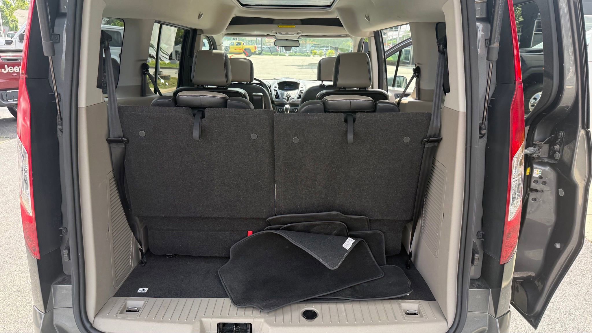 Used 2016 Ford Transit Connect Titanium FWD image 20