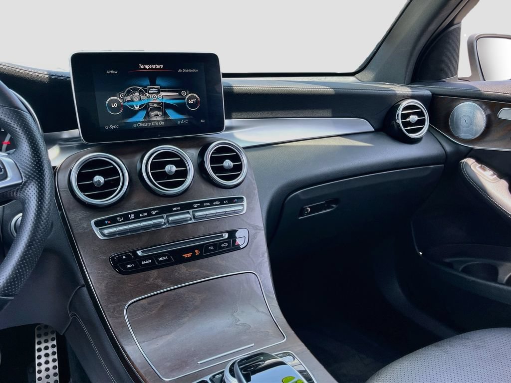 Used 2019 Mercedes-Benz GLC 300 4MATIC image 22