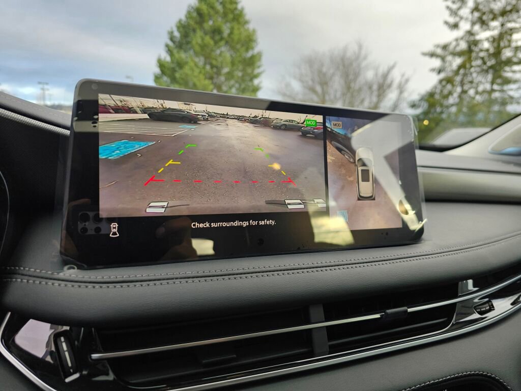 New 2025 INFINITI QX60 Luxe image 32