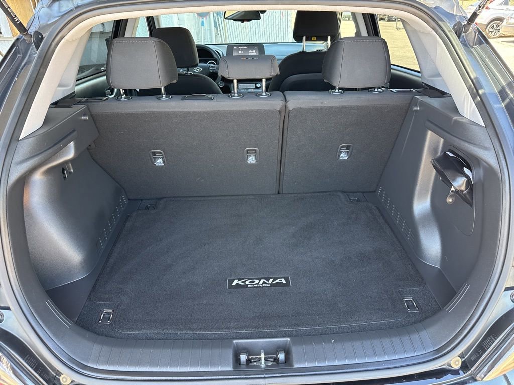 Used 2023 Hyundai Kona SE image 26