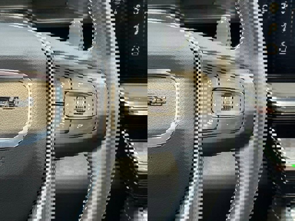 Used 2025 GMC Sierra 1500 Denali Ultimate image 31