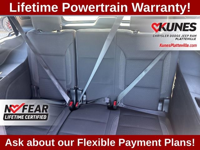 Used 2024 GMC Yukon SLE image 15