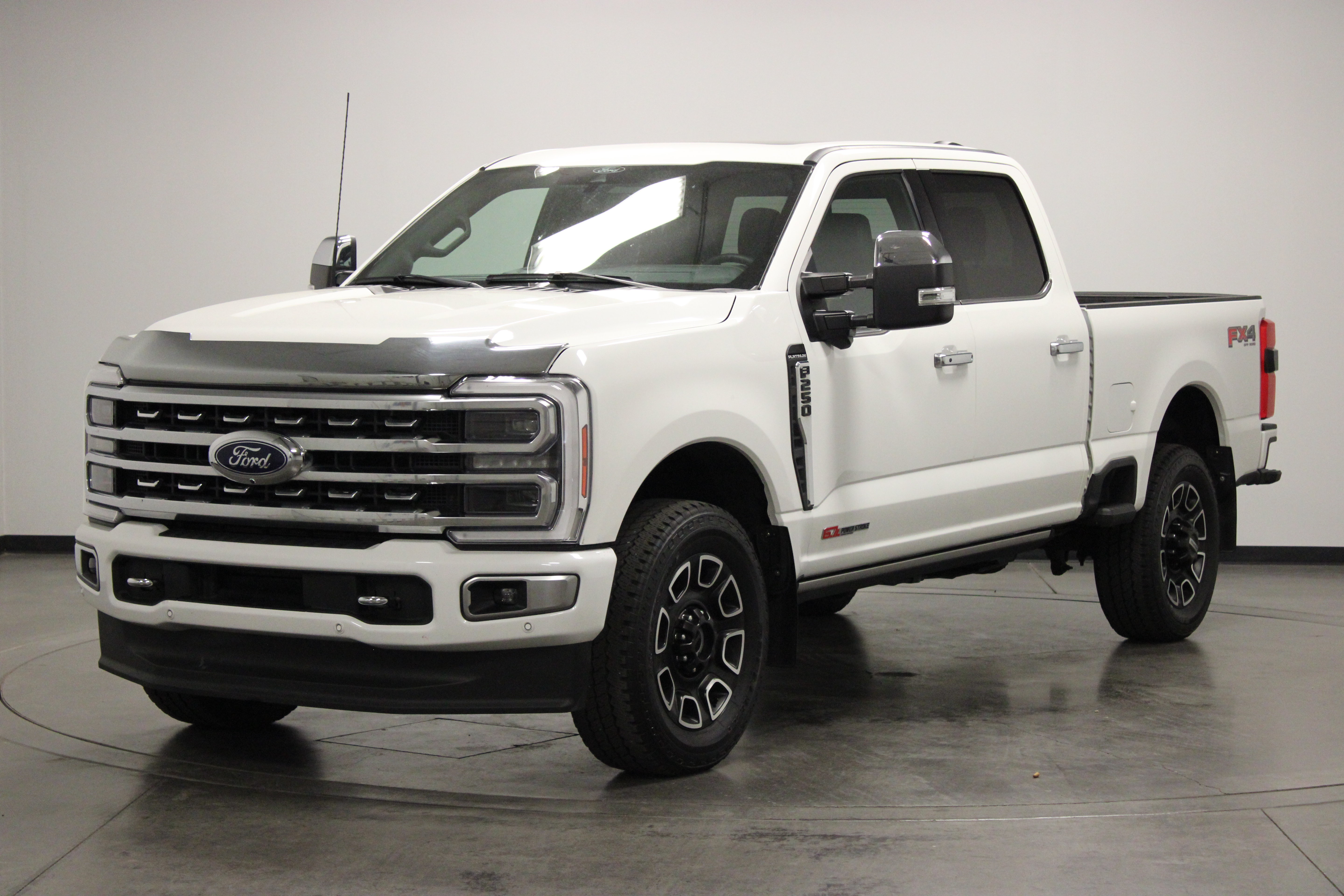 Used 2024 Ford F250 Platinum AWD/4WD image 4