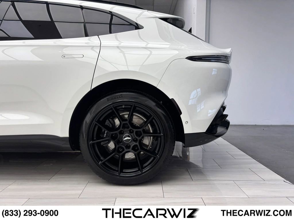 Used 2021 Aston Martin DBX AWD/4WD image 19