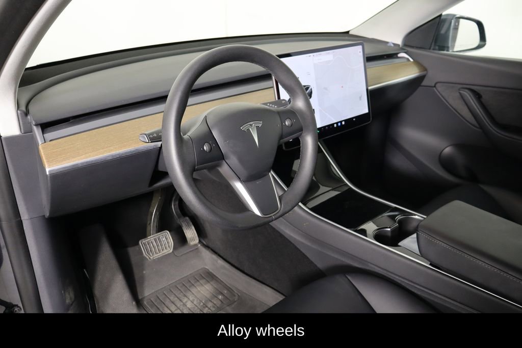 Used 2020 Tesla Model Y Long Range image 19