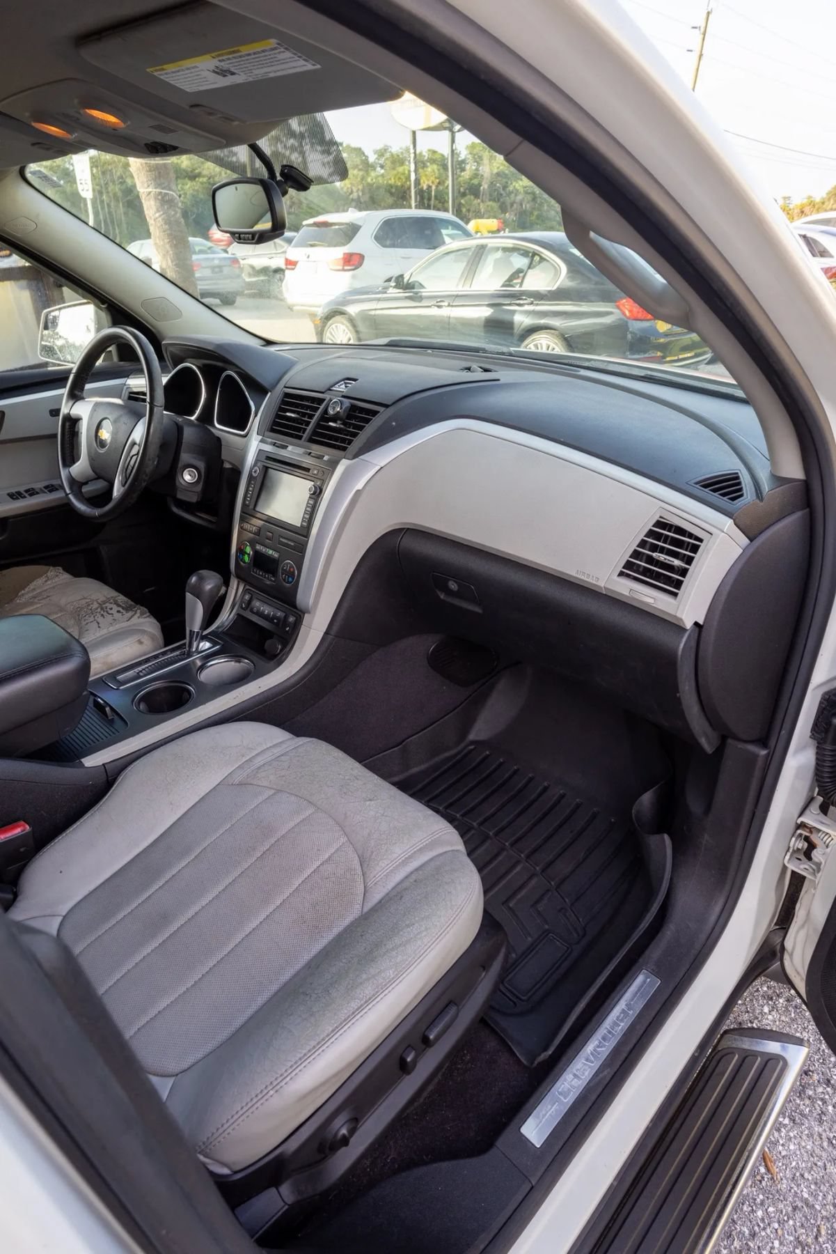 Used 2011 Chevrolet Traverse LTZ w/ LPO, 'HIT The Road' Package FWD image 21