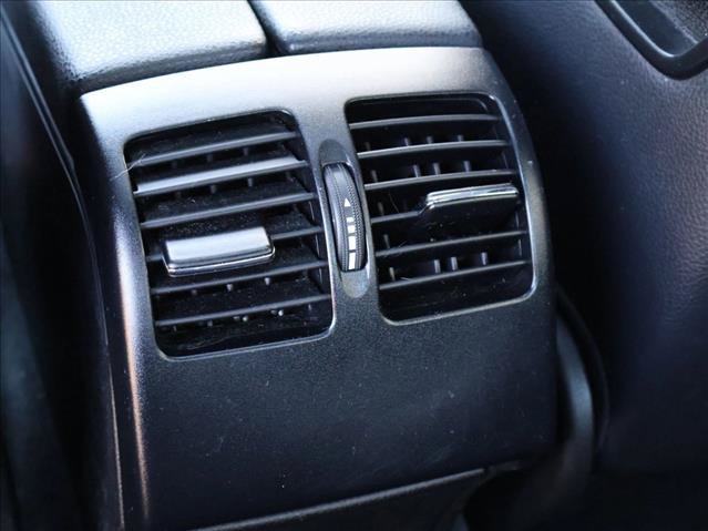 Used 2013 Mercedes-Benz C 300 4MATIC Sedan image 14