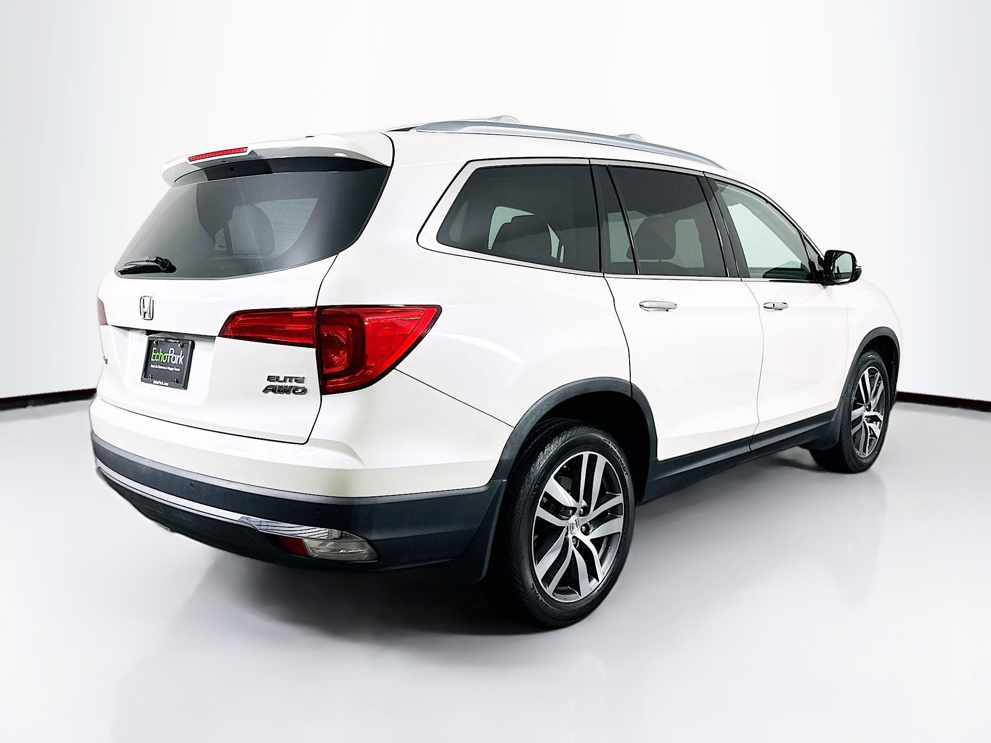 Used 2016 Honda Pilot Elite image 9