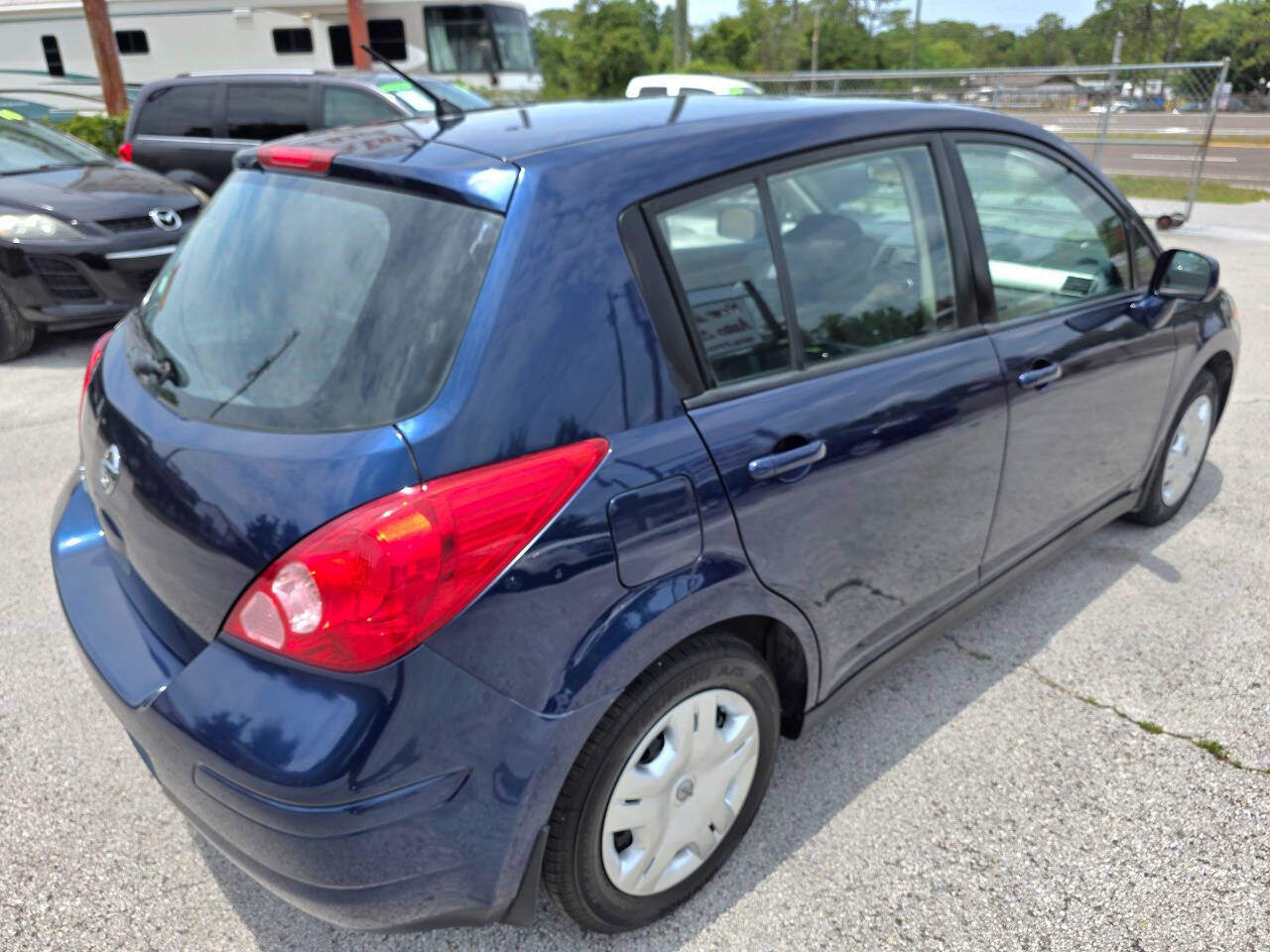 Used 2012 Nissan Versa 1.8 S w/ Plus Pkg FWD image 4