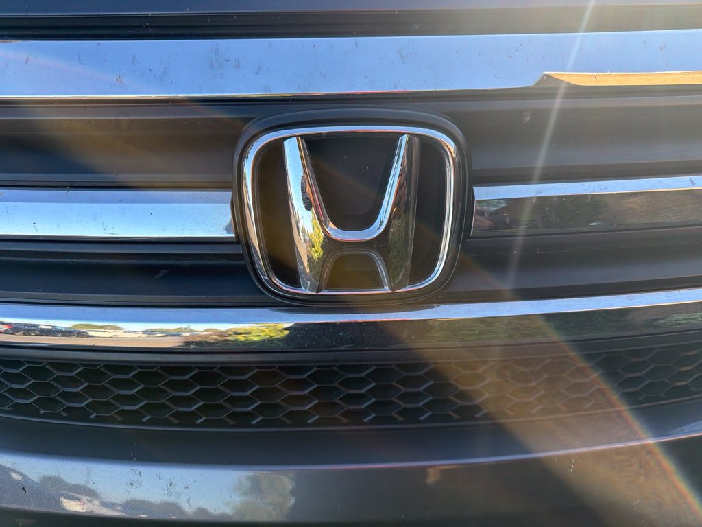 Used 2017 Honda Pilot EX-L image 4