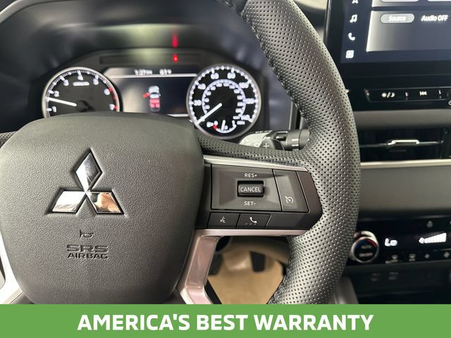 New 2026 Mitsubishi Outlander LE AWD/4WD image 26