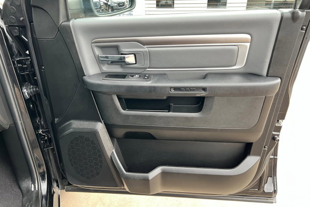 Used 2024 RAM 1500 Classic SLT image 22