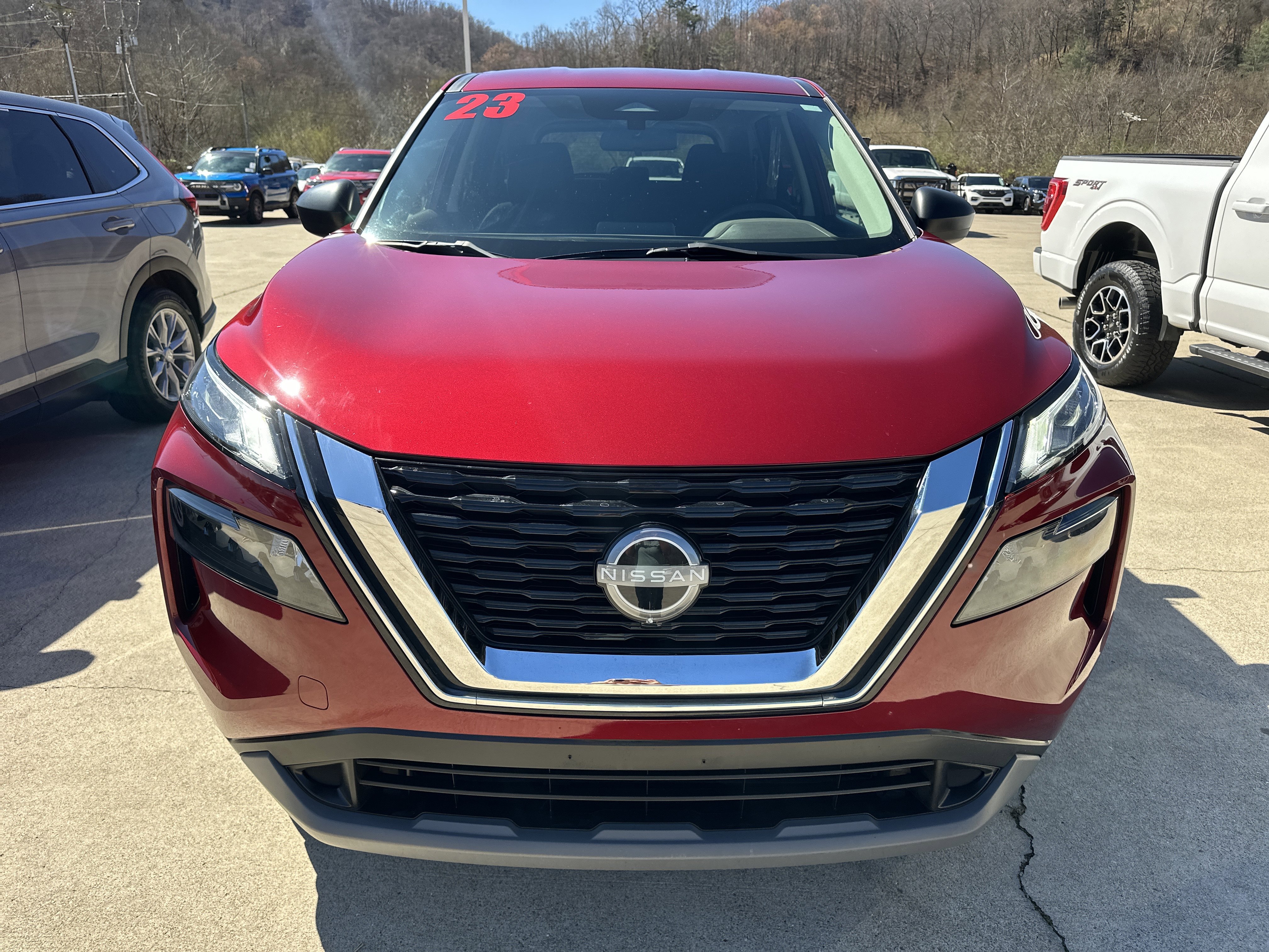 Used 2023 Nissan Rogue S image 13