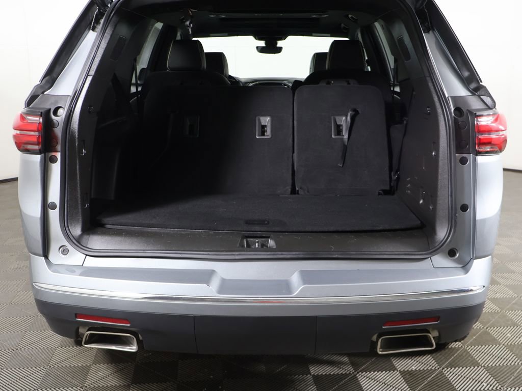 Used 2023 Chevrolet Traverse Premier AWD/4WD image 21