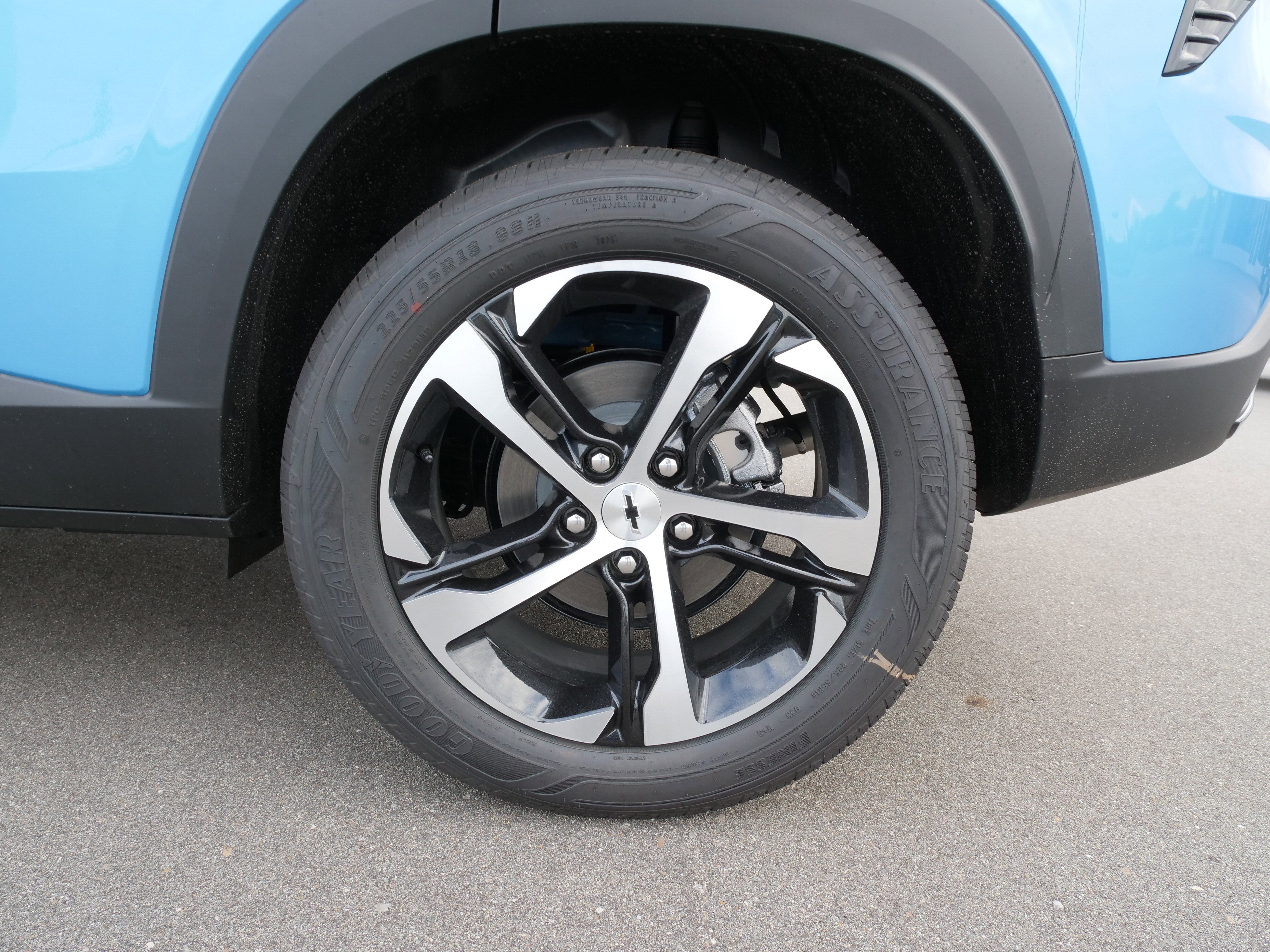New 2026 Chevrolet Trax RS w/ Driver Confidence Package image 12