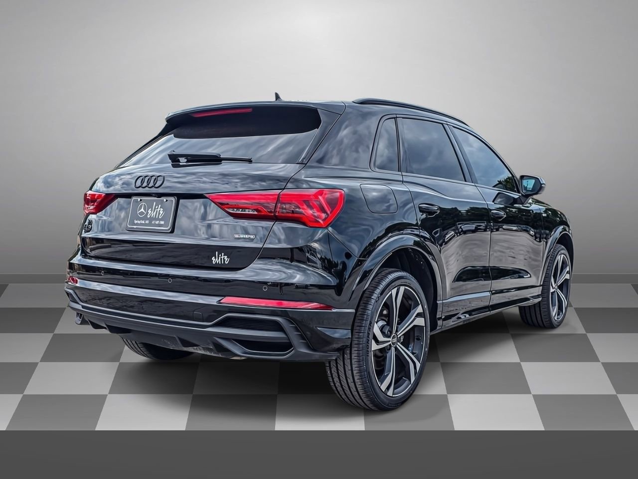 Used 2024 Audi Q3 2.0T Premium Plus w/ Premium Plus Package AWD/4WD image 6