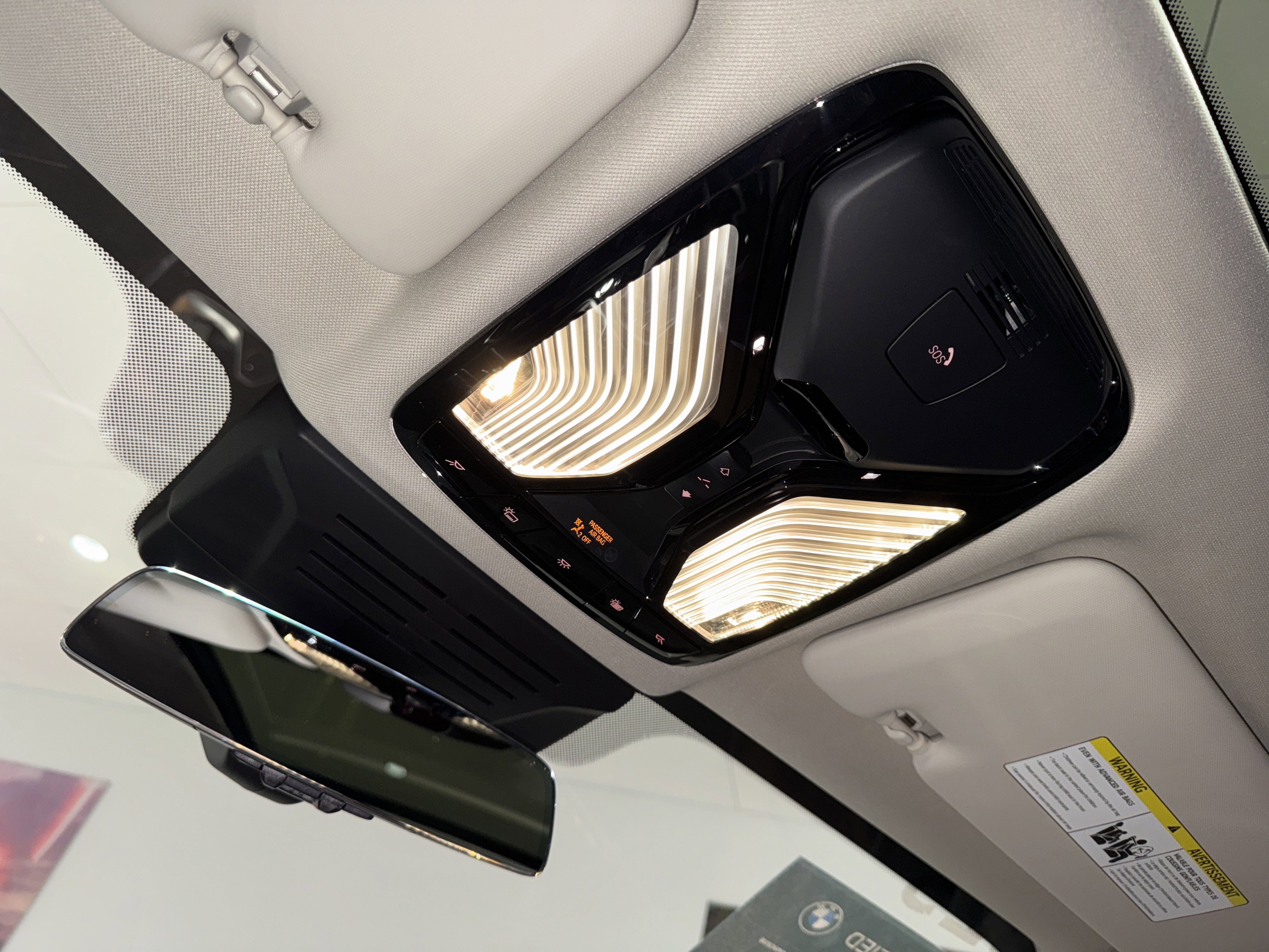 Certified 2025 BMW X7 xDrive40i w/ Premium Package image 31