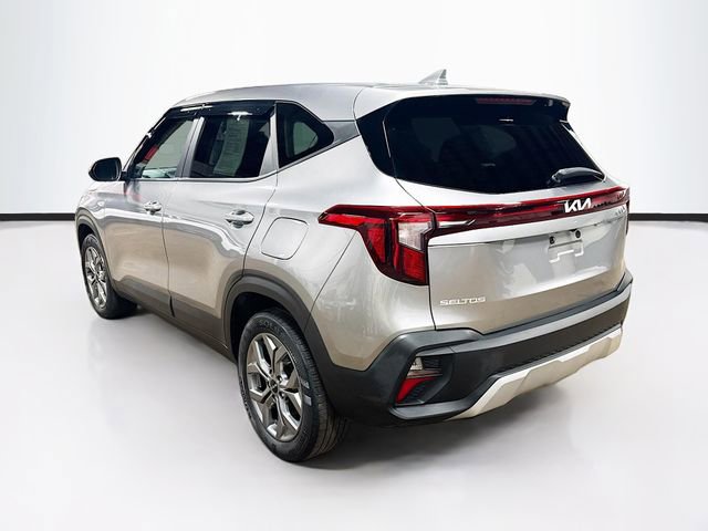 Used 2024 Kia Seltos LX AWD/4WD image 5