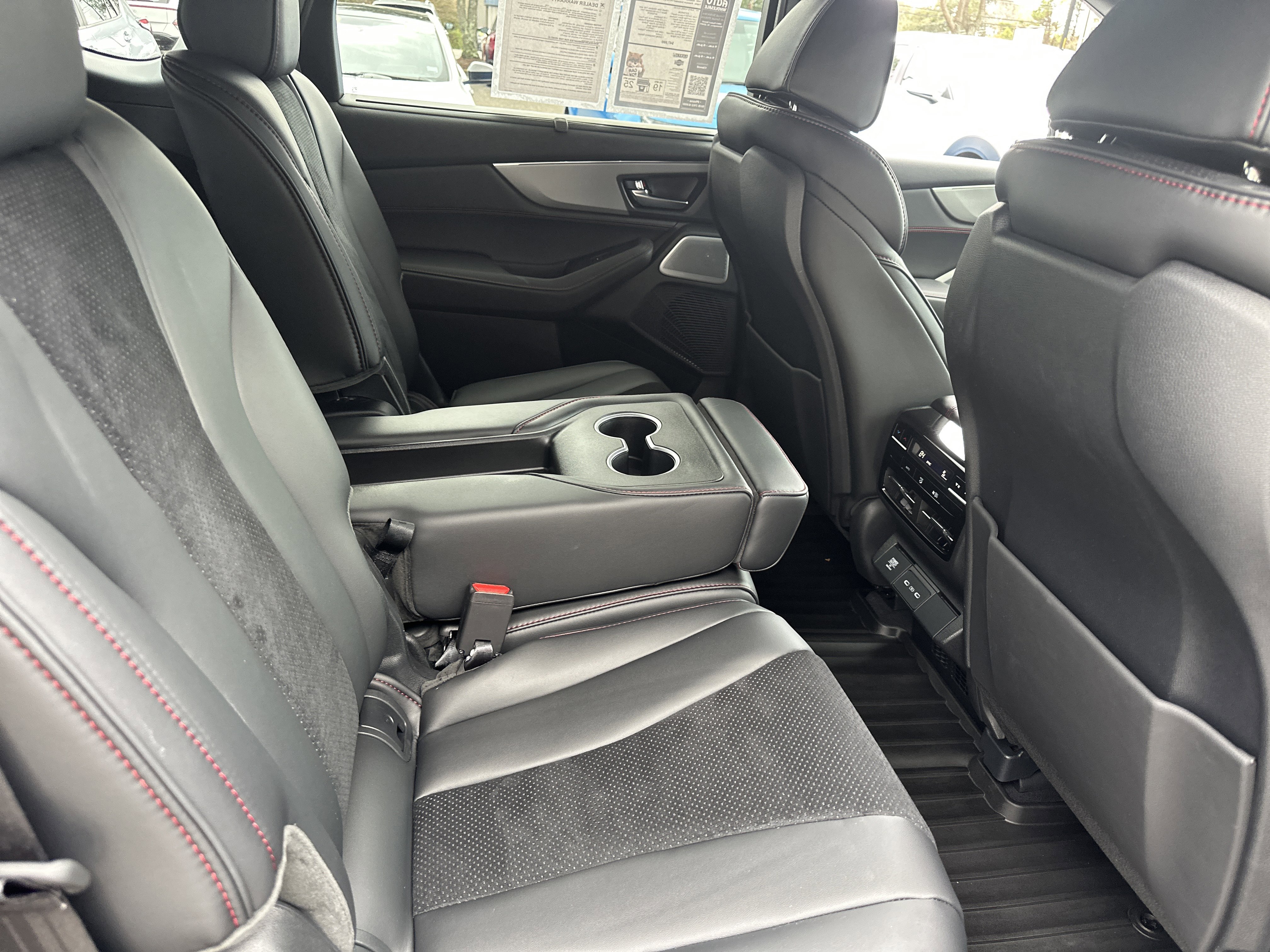 Used 2025 Acura MDX A-Spec image 14