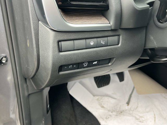 New 2026 Nissan Rogue Platinum w/ Tech Package AWD/4WD image 27