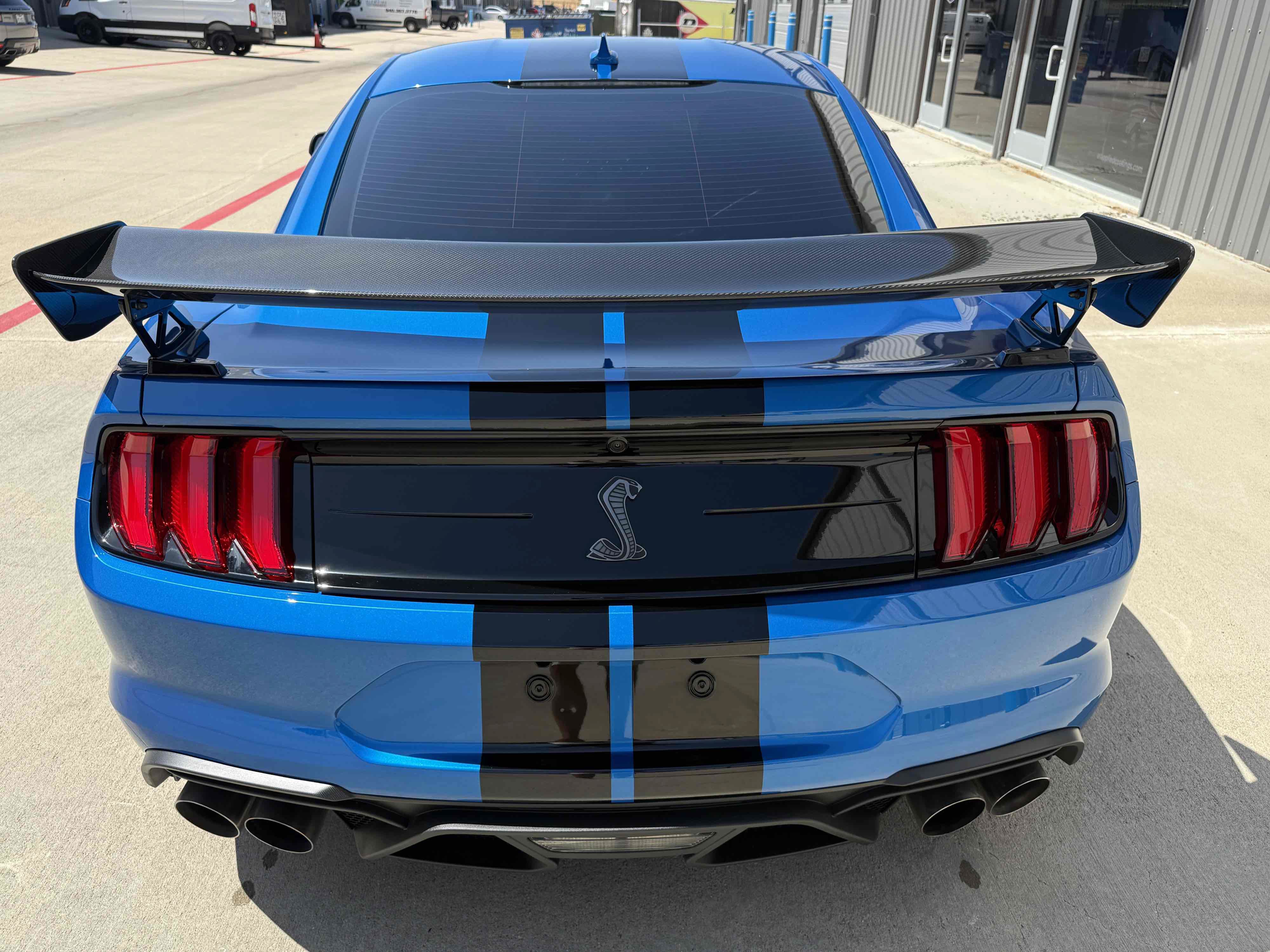Used 2021 Ford Mustang Shelby GT500 w/ Carbon Fiber Track Pack RWD image 53
