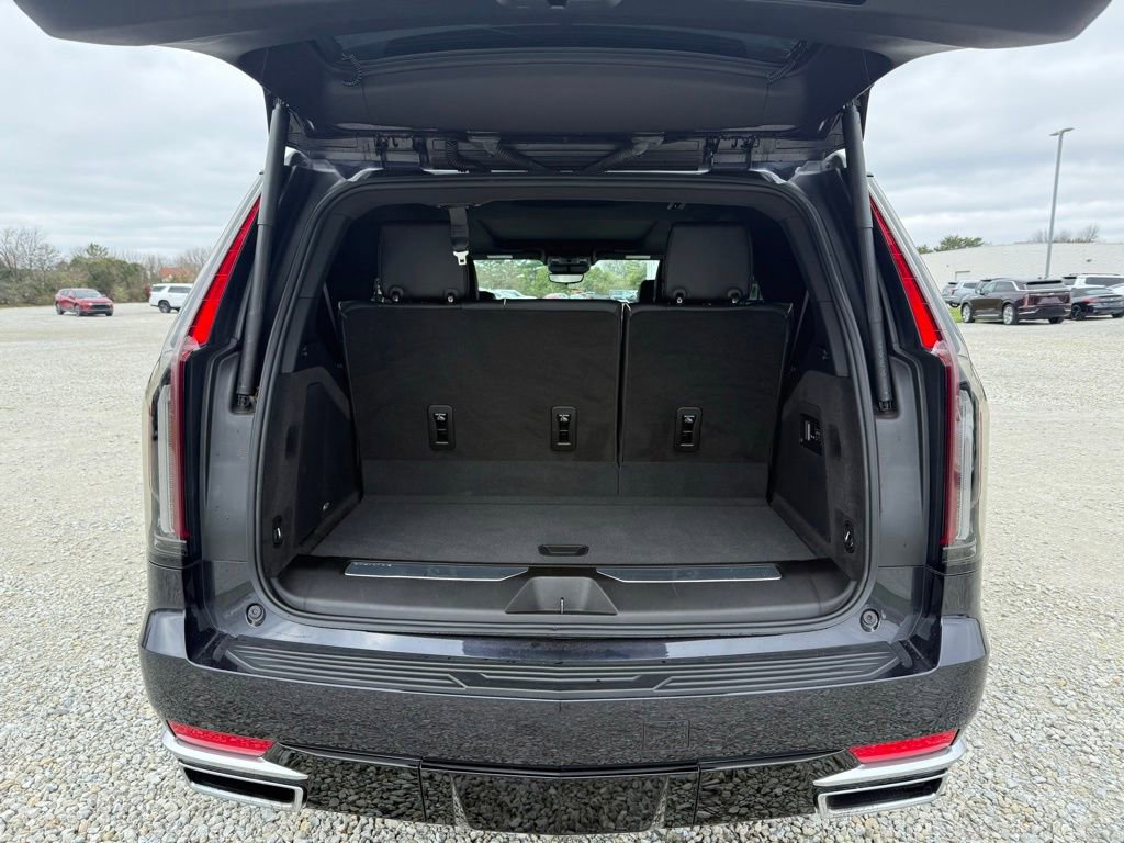 Certified 2023 Cadillac Escalade Premium Luxury w/ Performance Package image 13