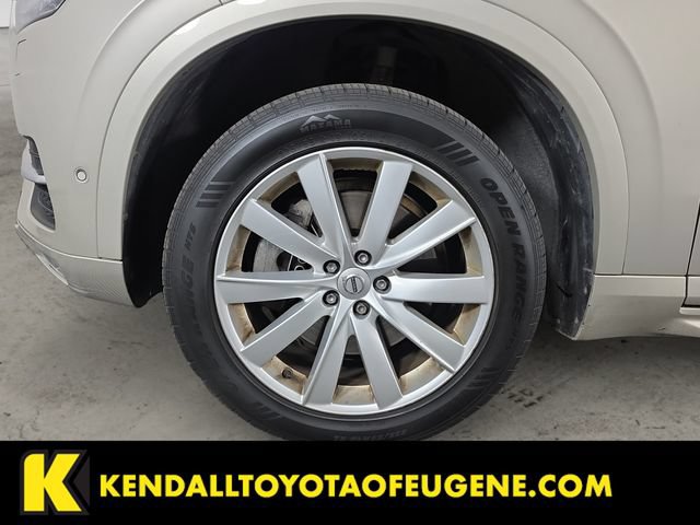 Used 2016 Volvo XC90 T6 Momentum w/ Momentum Plus Package AWD/4WD image 9
