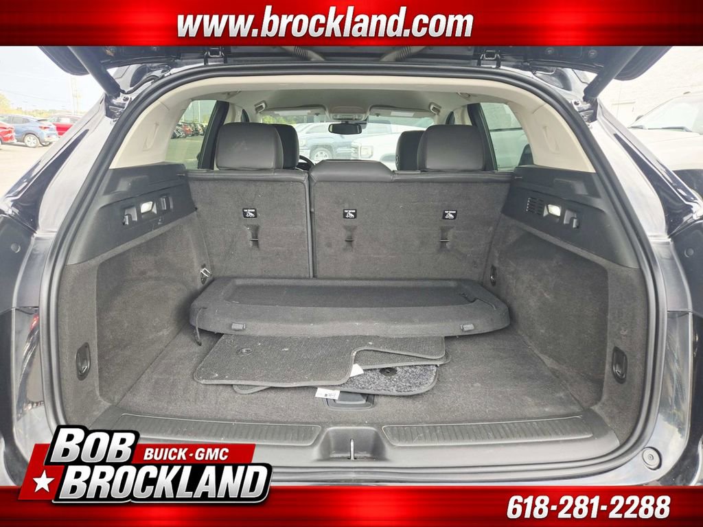 Used 2022 Buick Envision Essence w/ Technology Package I image 16