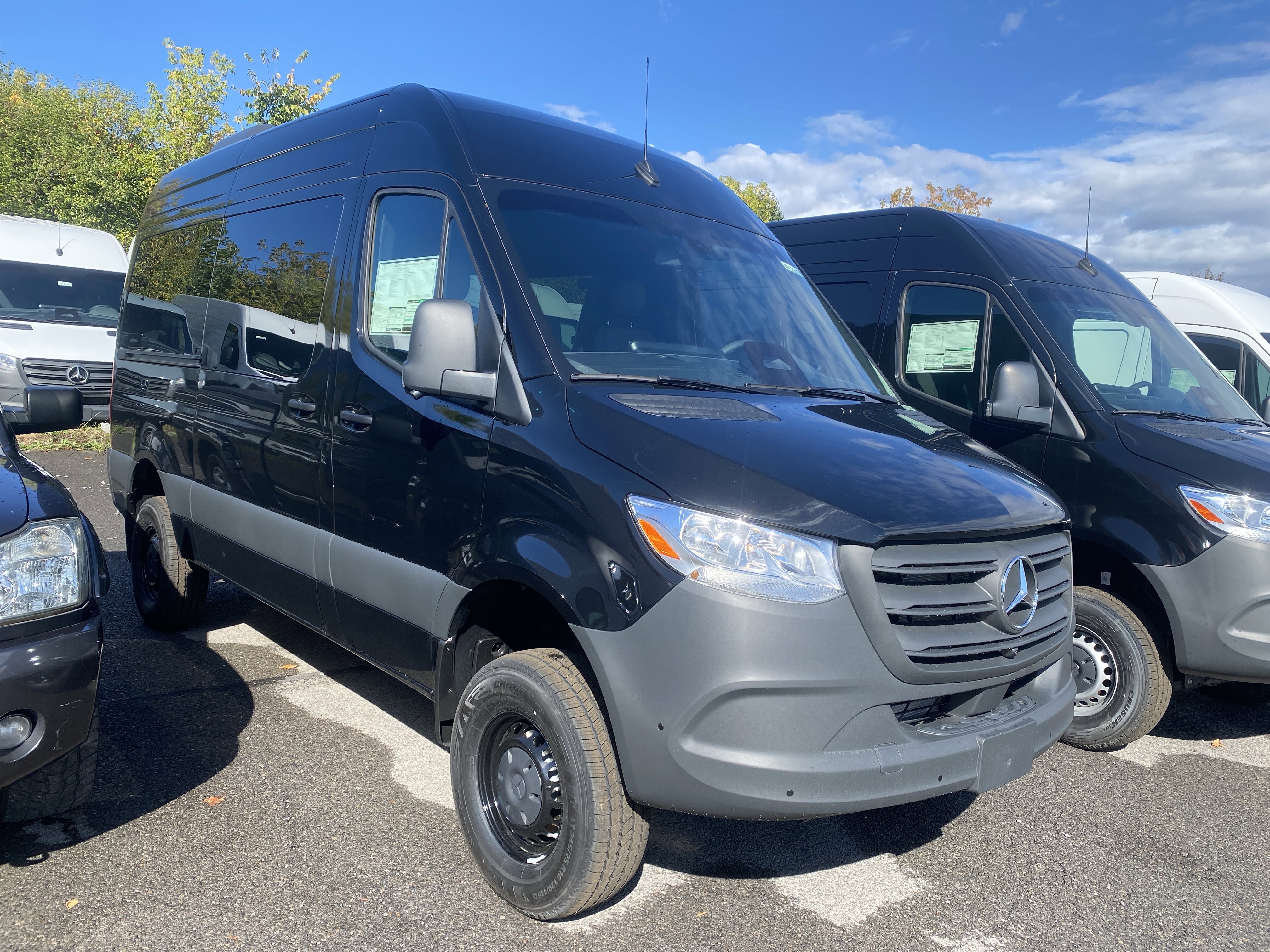 New 2025 Mercedes-Benz Sprinter 2500 image 2