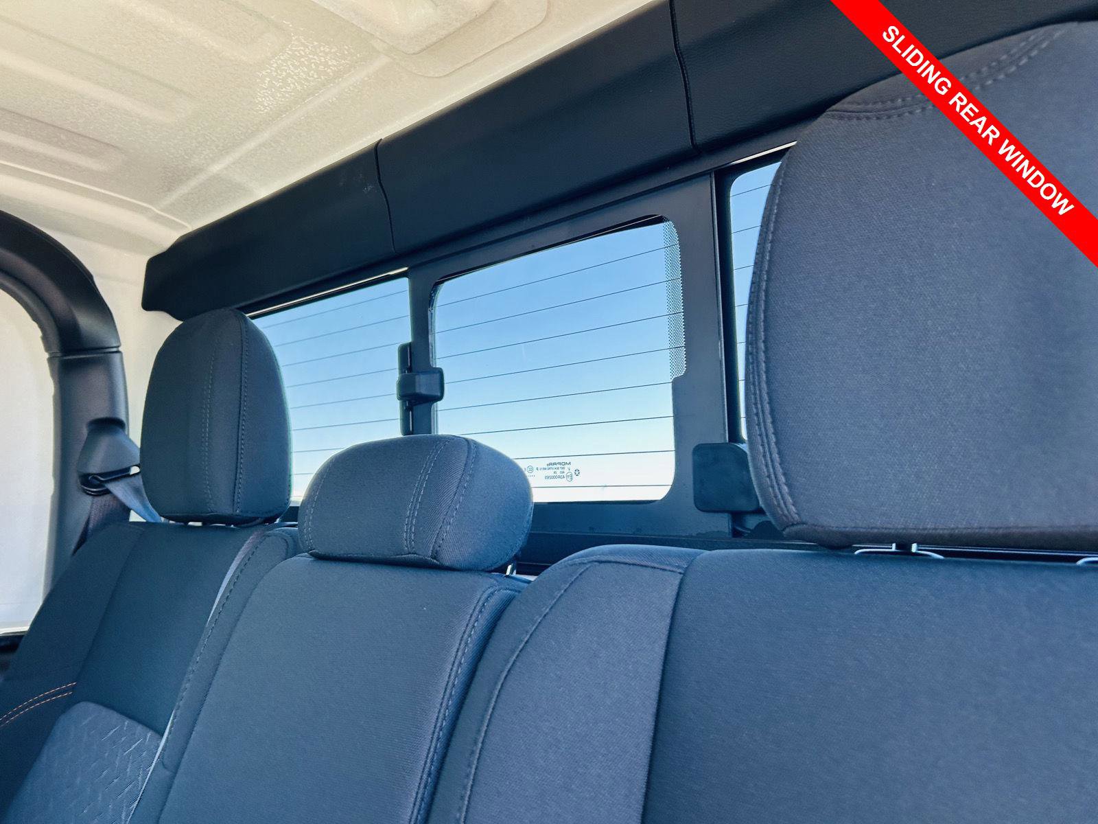 Used 2024 Jeep Gladiator Mojave w/ Technology Group image 10