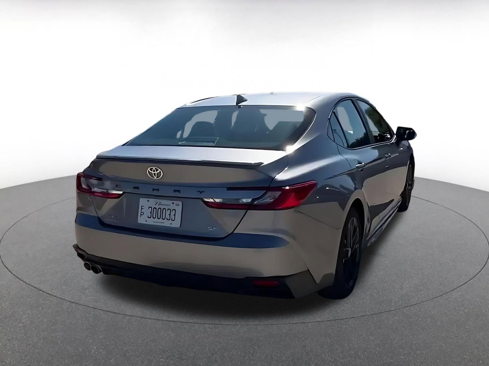 Used 2025 Toyota Camry SE FWD image 14