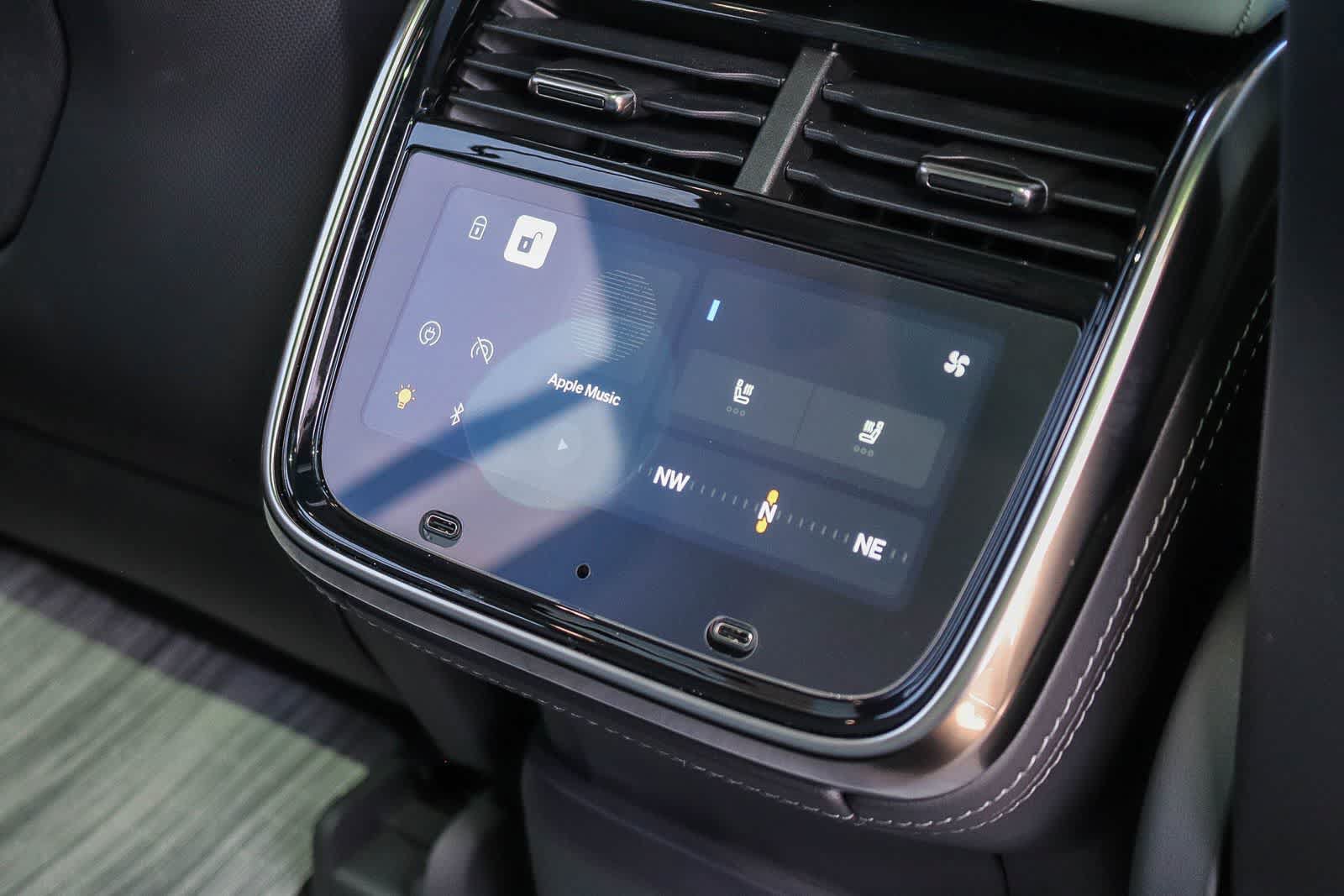 Used 2023 Rivian R1S Launch Edition AWD/4WD image 18