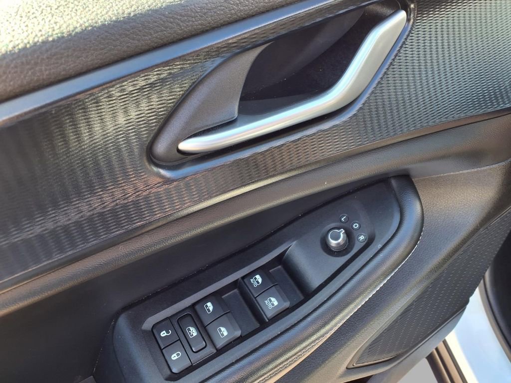 Certified 2023 Jeep Grand Cherokee L Laredo image 20