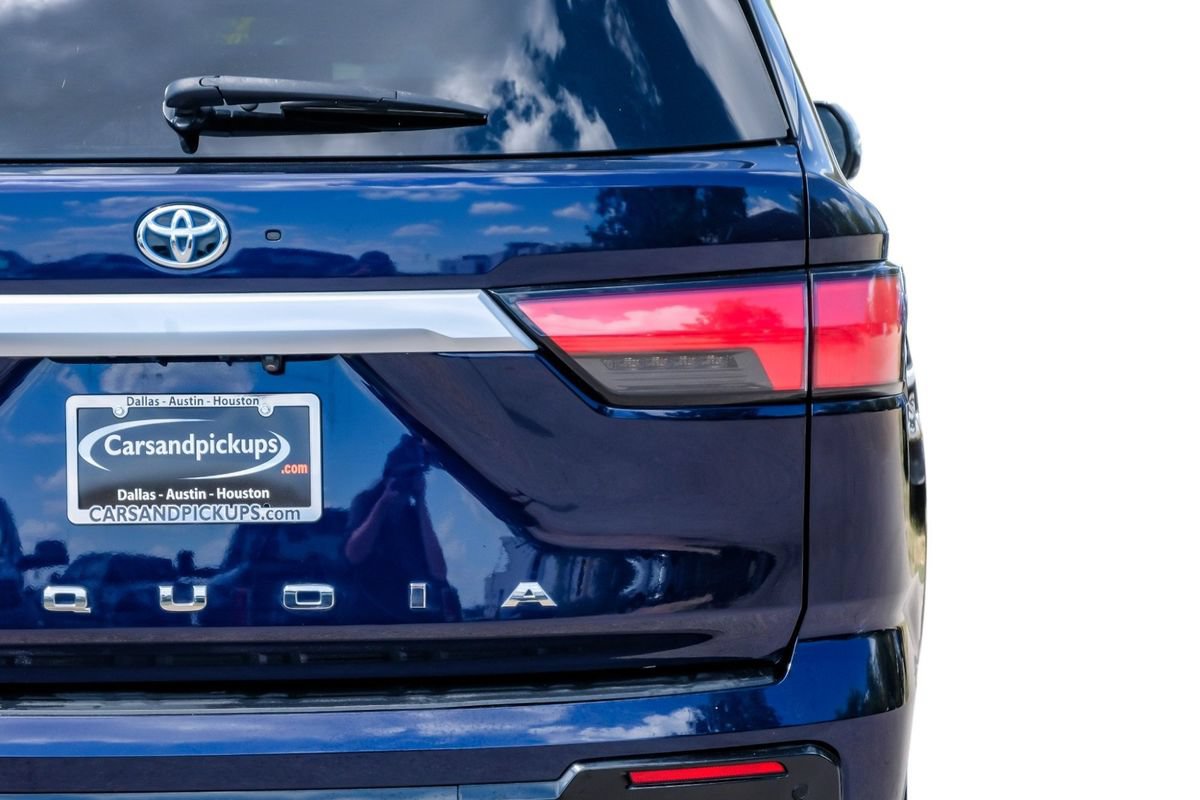 Used 2023 Toyota Sequoia Capstone AWD/4WD image 52
