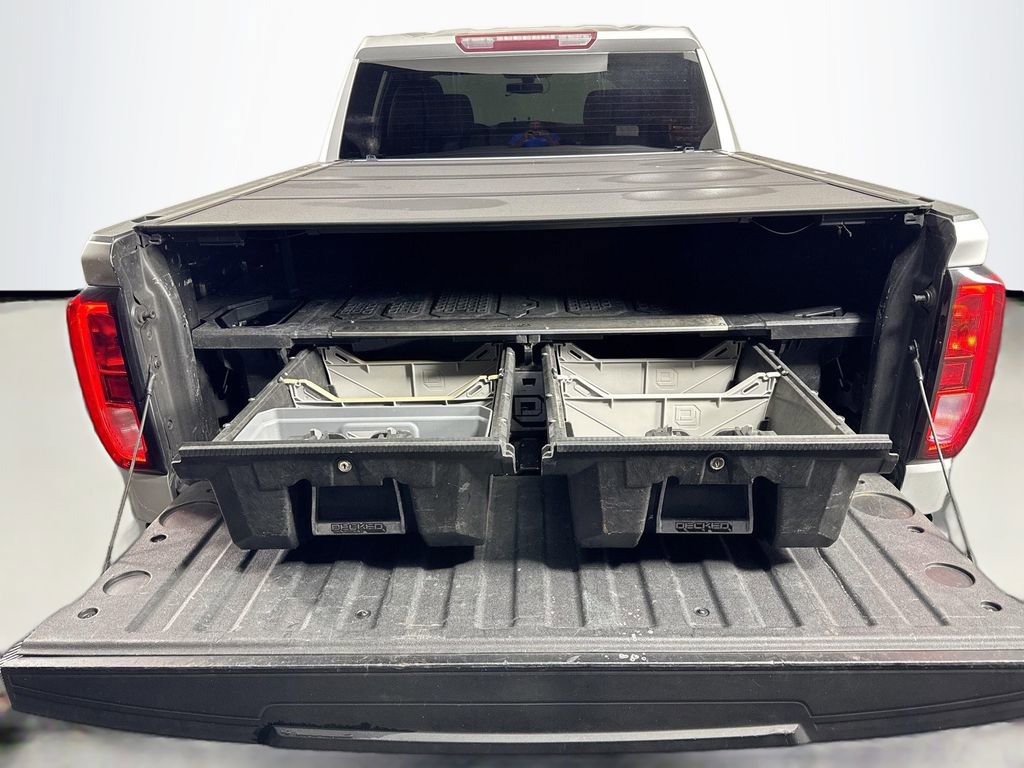 Used 2020 GMC Sierra 1500 2WD Crew Cab w/ Sierra Value Package image 25