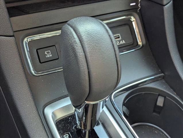 Used 2024 Subaru Ascent Limited w/ Technology Package AWD/4WD image 16