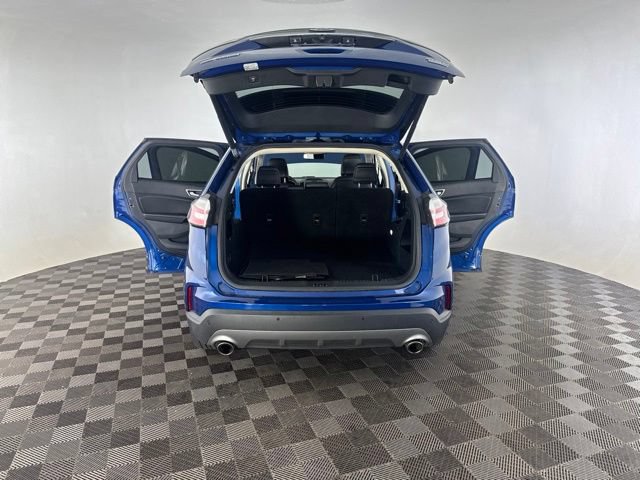 Used 2020 Ford Edge SEL w/ Convenience Package AWD/4WD image 18
