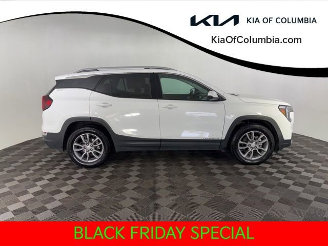 Used 2024 GMC Terrain SLT image 4