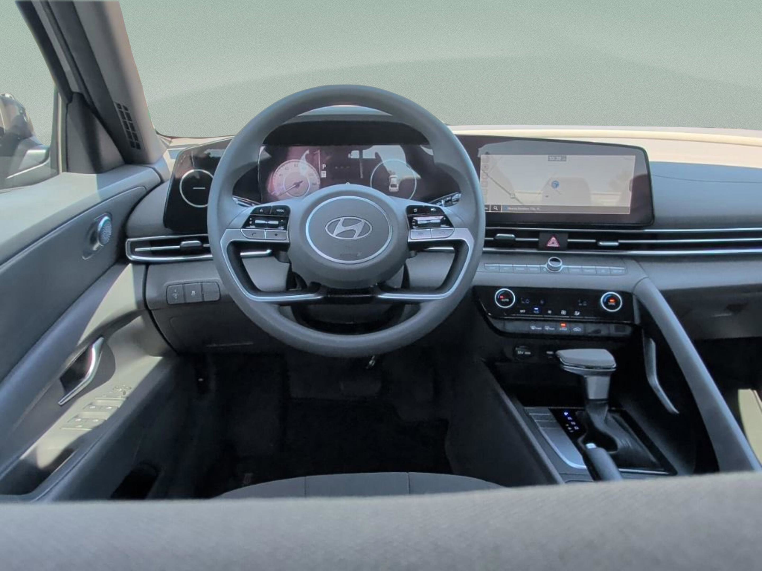 Used 2024 Hyundai Elantra SEL FWD image 29