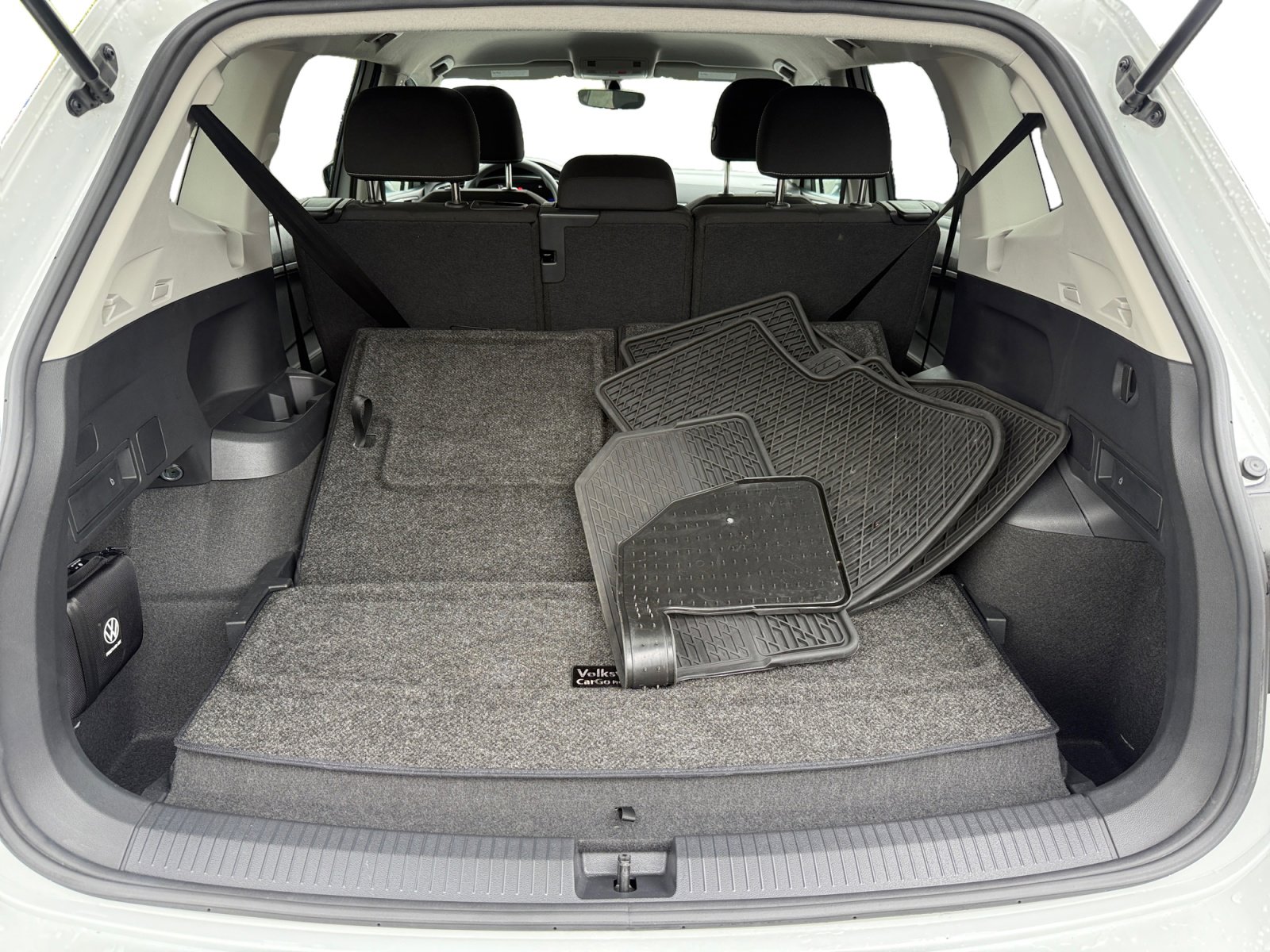 Used 2023 Volkswagen Tiguan S FWD image 17