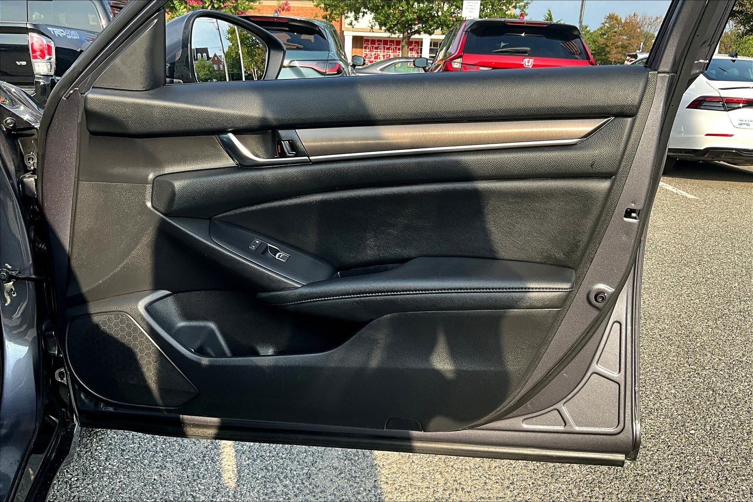 Used 2021 Honda Accord LX image 18