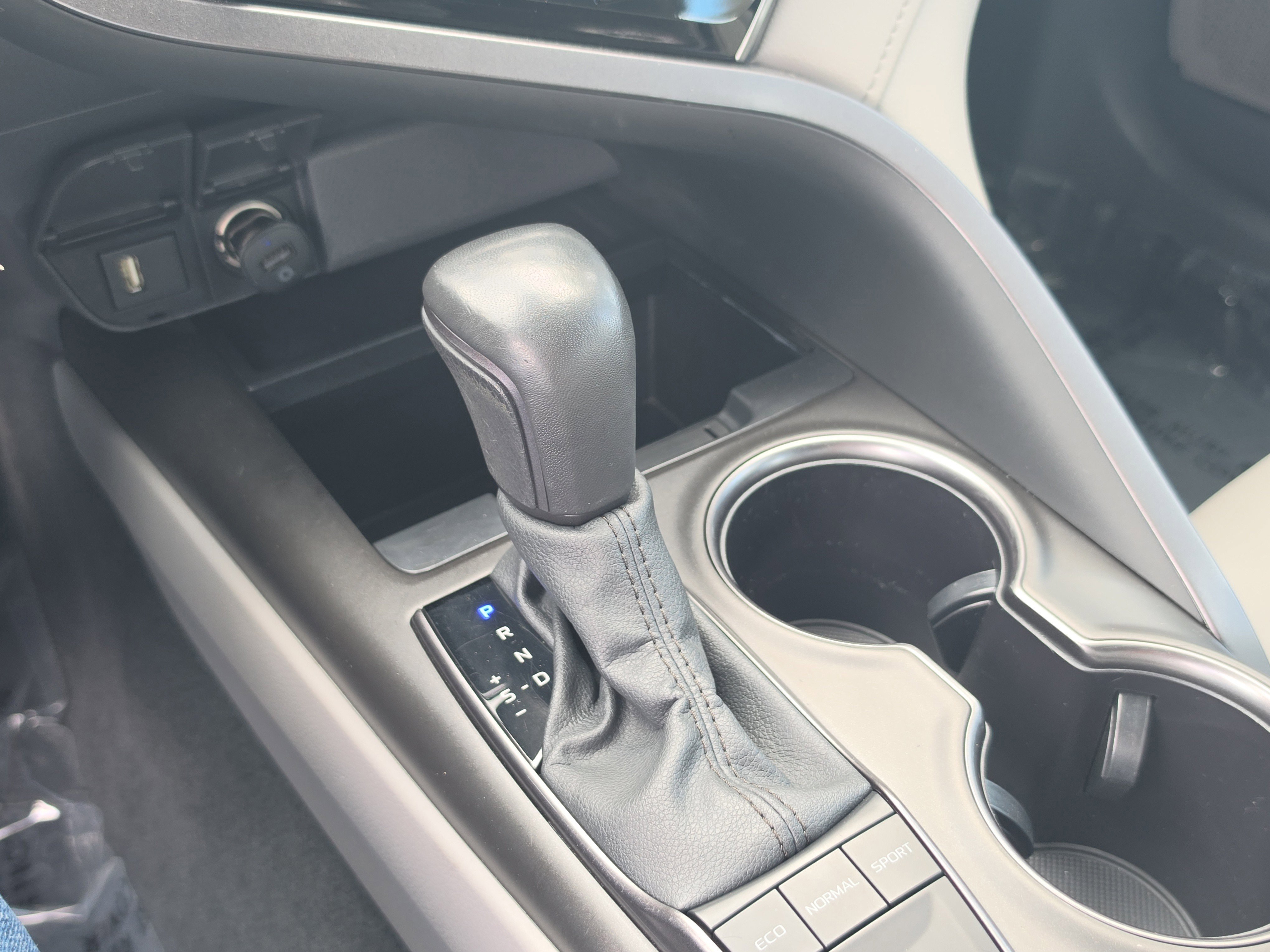 Used 2024 Toyota Camry SE image 24