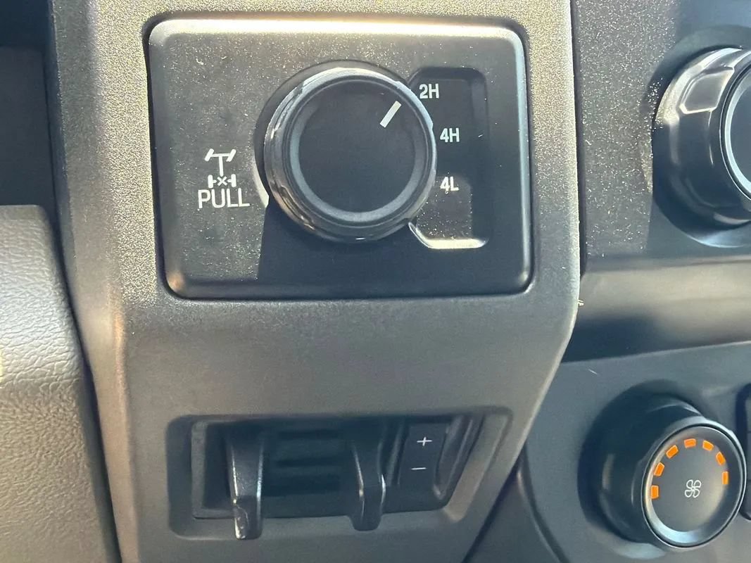 Used 2021 Ford F250 XL w/ Power Equipment Group AWD/4WD image 72