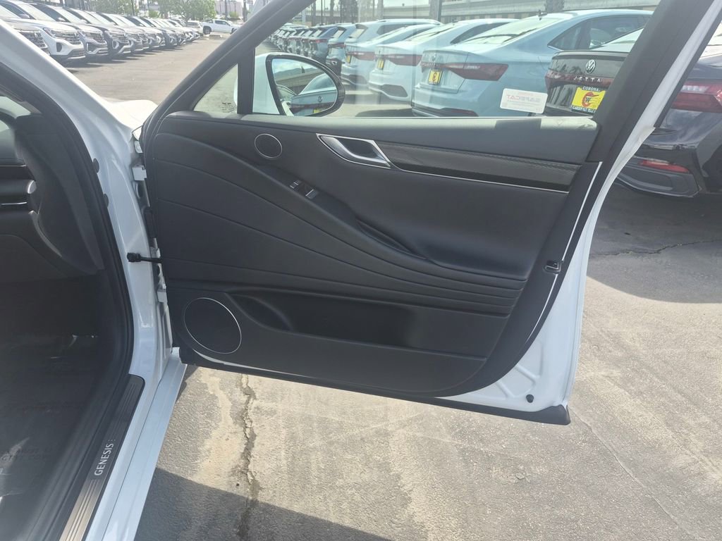 Used 2026 Genesis G80 2.5T image 22