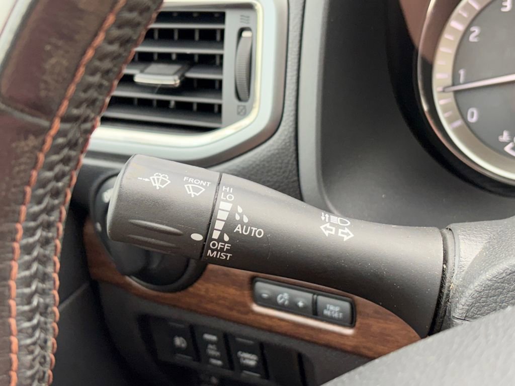 Used 2019 Nissan Titan Platinum Reserve w/ Platinum Utility Package image 15