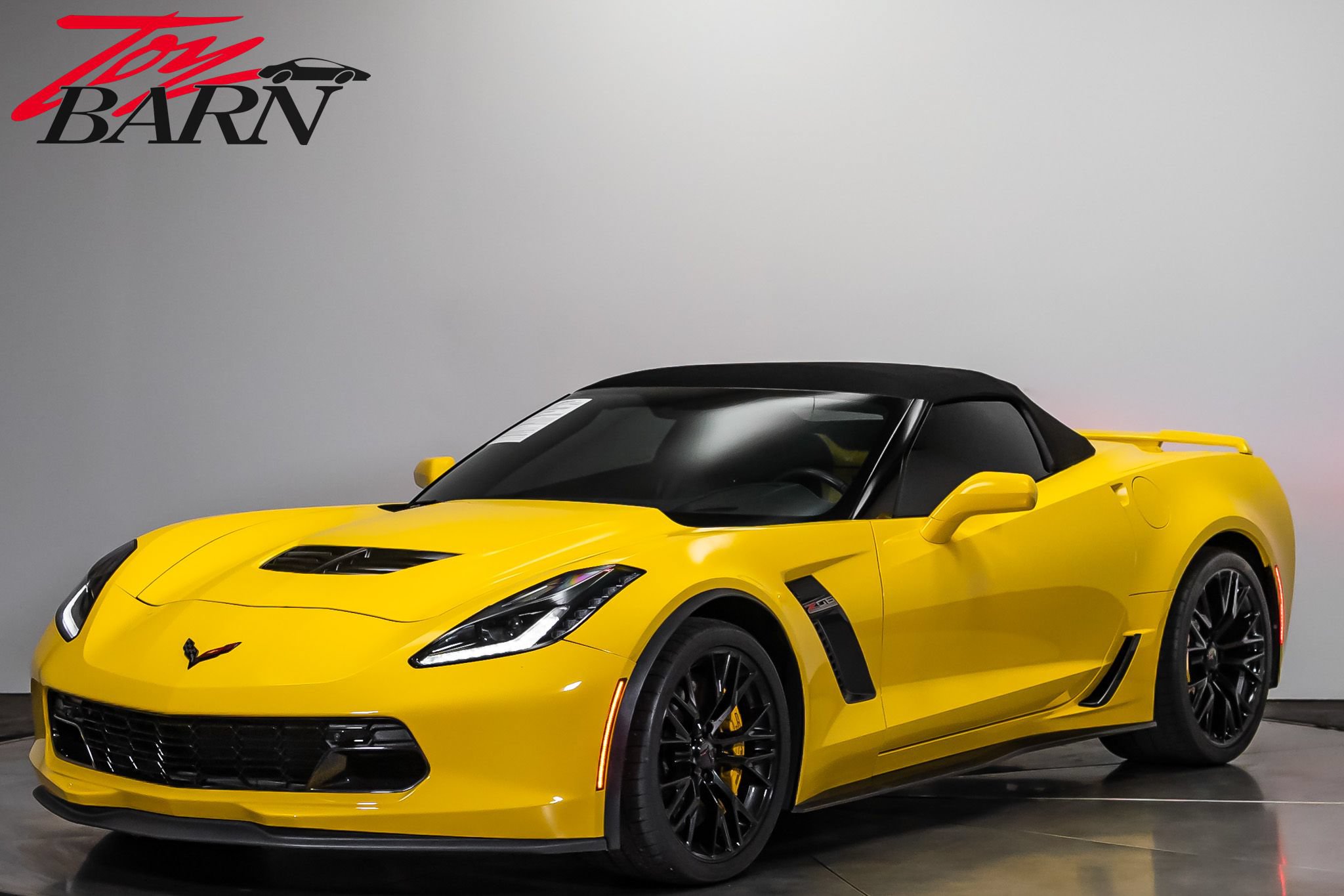 Used 2016 Chevrolet Corvette Z06 w/ 3LZ Preferred Equipment Group RWD image 9