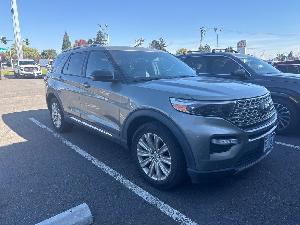 Used 2020 Ford Explorer Limited AWD/4WD image 2